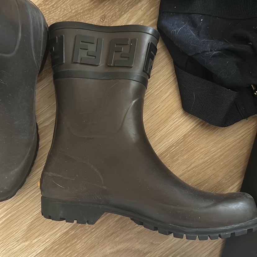 Fendi Yağmur Çizmesi Botu - Görsel 3