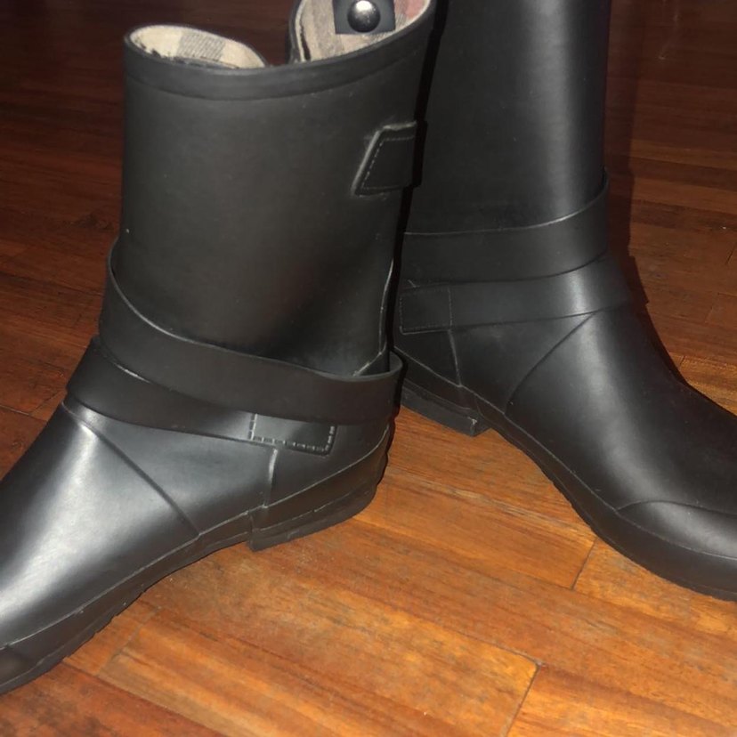 Burberry Kadın Siyah Yağmur Çizmesi - Görsel 2