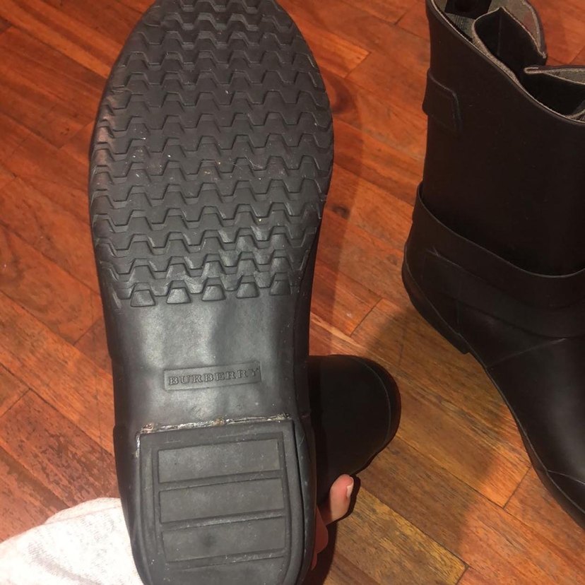 Burberry Kadın Siyah Yağmur Çizmesi - Görsel 5