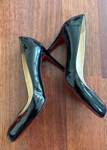Christian Louboutin Rugan Siyah Stiletto - Görsel 4