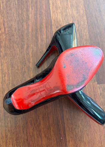 Christian Louboutin Rugan Siyah Stiletto - Görsel 5