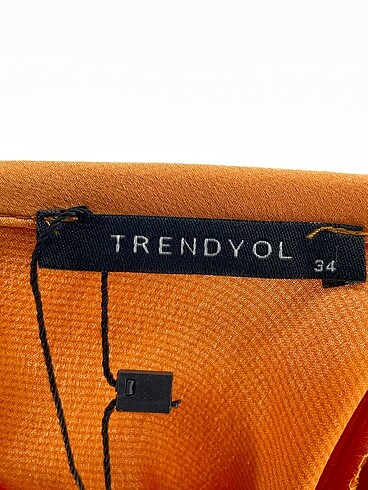 34 Beden turuncu Renk Trendyol & Milla Kısa Elbise %70 İndirimli.