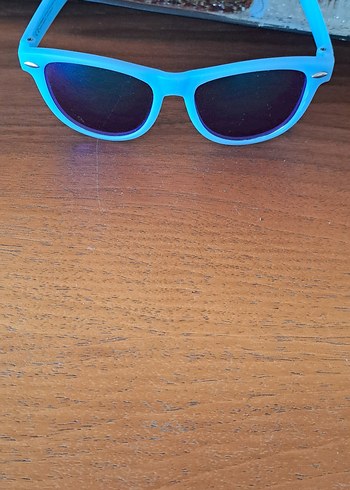 Şeffaf Mavi Güneş Gözlüğü - Görsel 3
