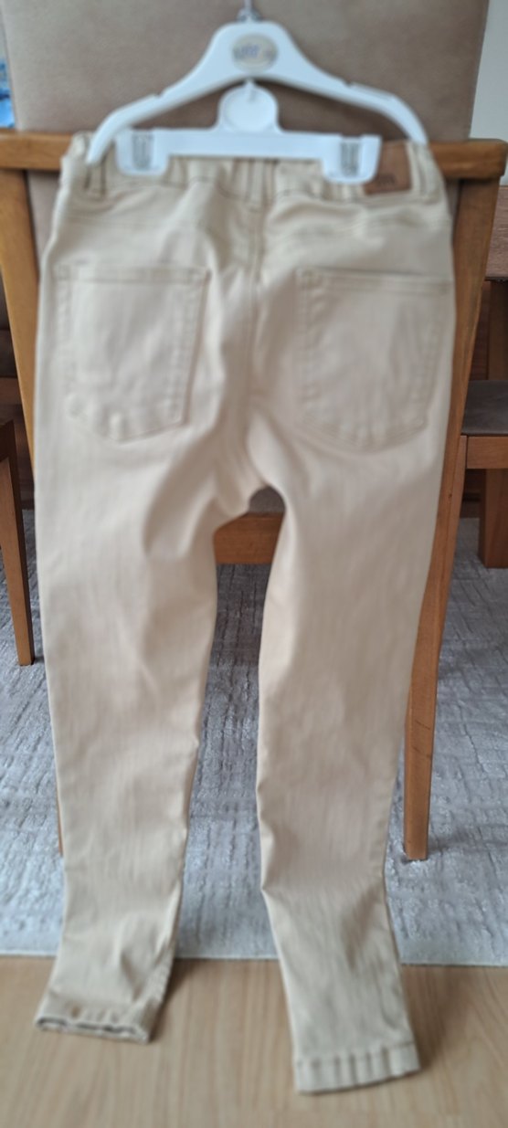 Bej erkek çocukPantolon zara 11-12 yaş - Görsel 2