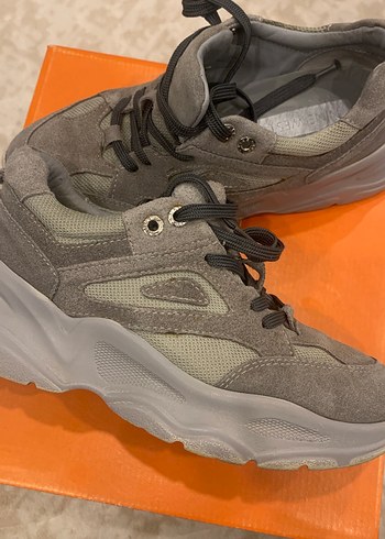 Kadın spor ayakkabı Nine West kalın taban - Görsel 2