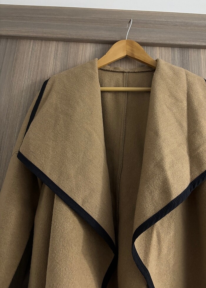 Kadın kruvaze kemerli kaşe ceket - Görsel 2