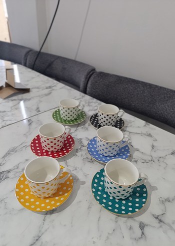 Beden 6 Kişilik Polka Noktalı Porselen Kahve Fincanı Takımı