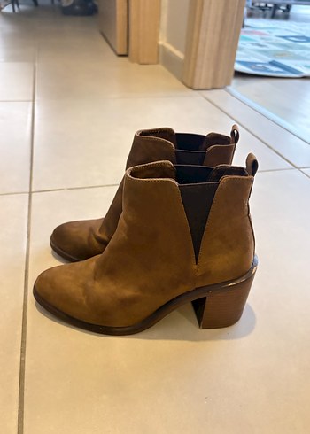 Kahverengi Süet Kadın Bot - Görsel 3