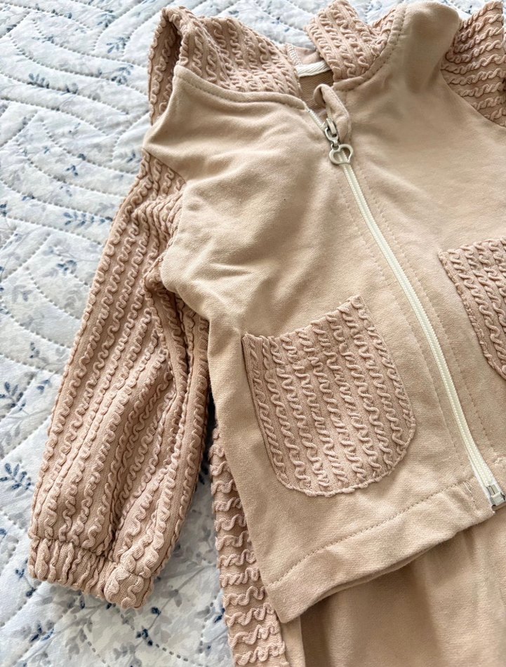 Örgü Detaylı Kız Bebek Kahverengi Takım - Görsel 3