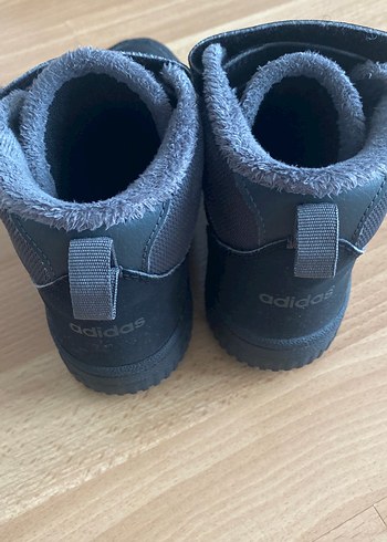 Adidas orjinal içi peluş bot - Görsel 2