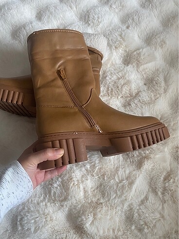 39 Beden camel Renk Hiç giyilmedi deichmann marka