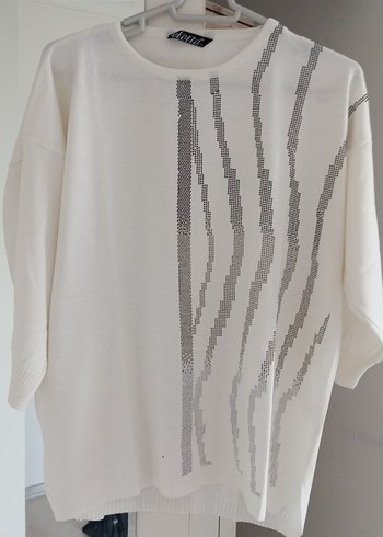 Gri Desenli Beyaz Kadın Kısa Örgü Kazak - Görsel 3