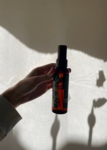  Beden Yves rocher vanille bourbon vucüt spreyi
