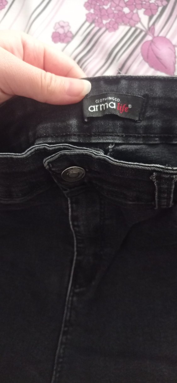 Siyah Dar Kesim Rahat Kadın Denim Pantolon - Görsel 4