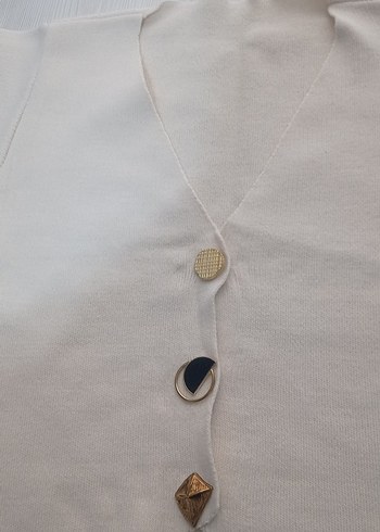 Düğmeli Bej Hırka - Görsel 3