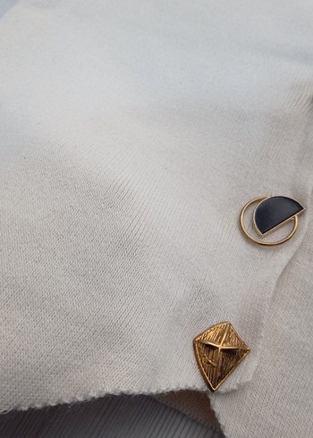 Düğmeli Bej Hırka - Görsel 5