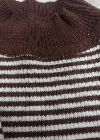 Kahverengi Çizgili Boğazlı Triko Bluz - Görsel 4