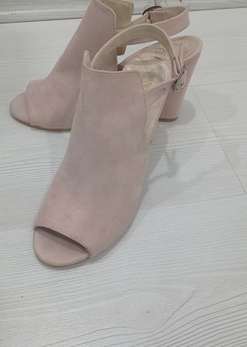 Pudra Süet Tokalı Topuklu Kadın Ayakkabı - Görsel 4