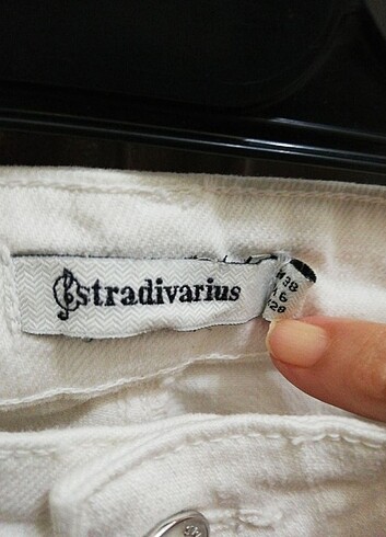 Bershka STRADAVİUS şort kapri