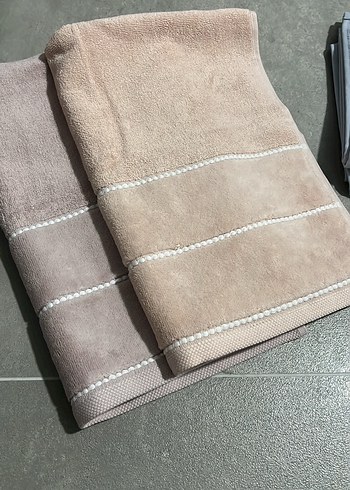 Kadife detaylı el/yüz havlusu