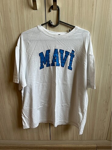 Mavi t-shirt