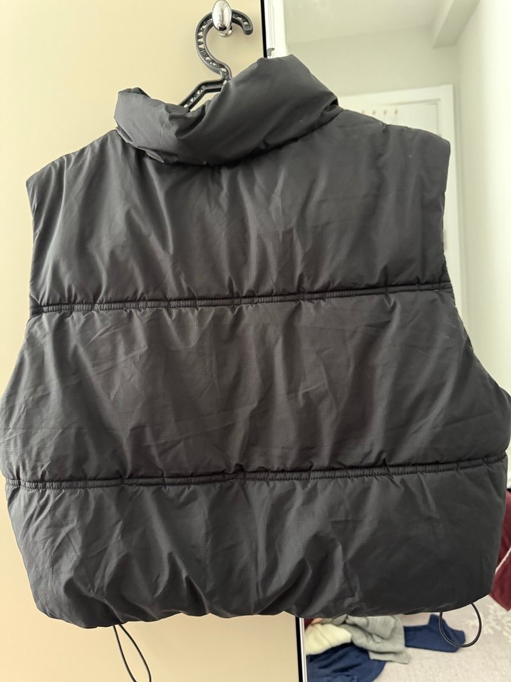 Kadın Siyah Kısa Şişme Yelek Yüksek Yakalı - Görsel 5