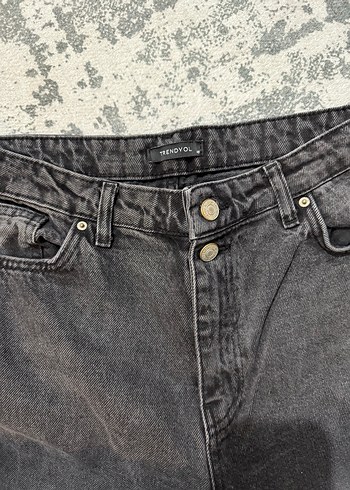 Siyah-Gri Bol Kesim Kadın Denim Jean - Görsel 2