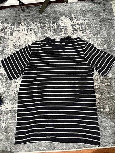 Çizgili T-shirt