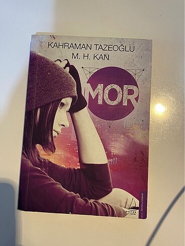 kahraman tazeoğlu-mor