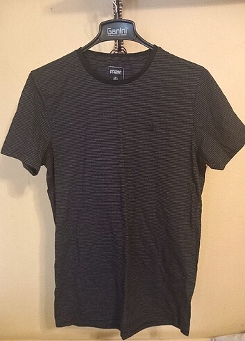 Gri t-shirt