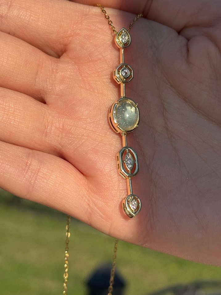 Çelik Zincir Detaylı Beyaz Taşlı Y Kolye - Görsel 3