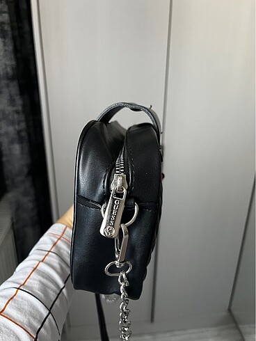 Diğer Guess çanta