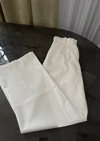 s Beden beyaz Renk Beyaz Pilili Kadın Kumaş Pantolon