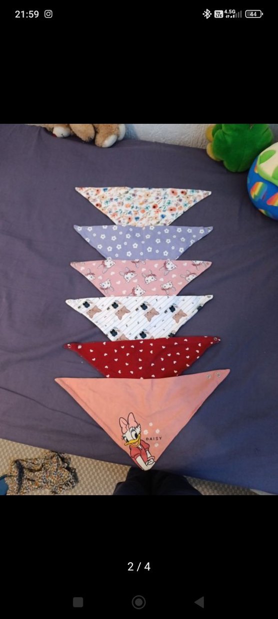 Pastel Renkli Desenli Bebek Önlükleri - Görsel 2