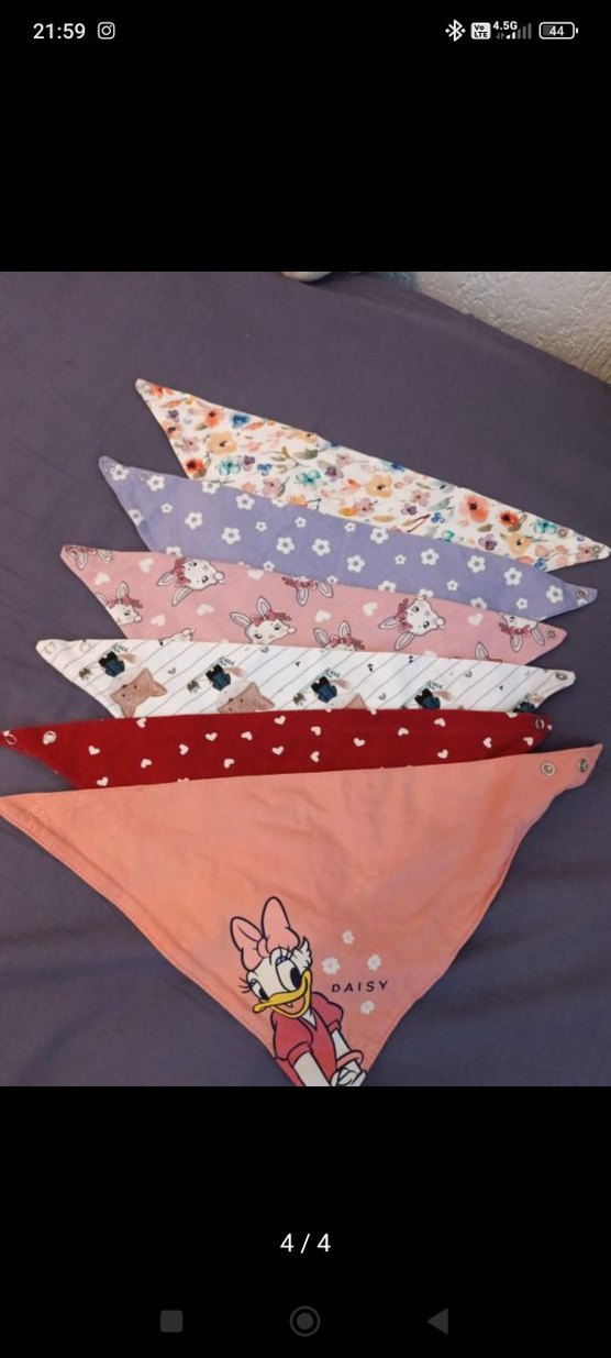 Pastel Renkli Desenli Bebek Önlükleri - Görsel 4