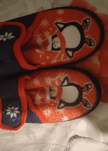 Erkek Çocuk Renkli Baskılı Sıcak Terlik - Görsel 2