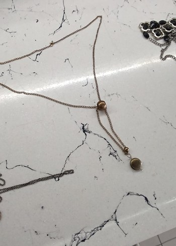 Uzun Zincir Detaylı Altın Renk Kadın Kolye - Görsel 3