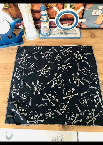 Siyah Gotik Kadın Fular - Görsel 3