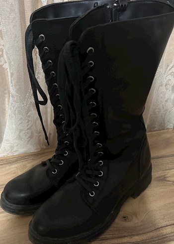 Siyah Deri Gotik Stiletto Topuklu MP bot
