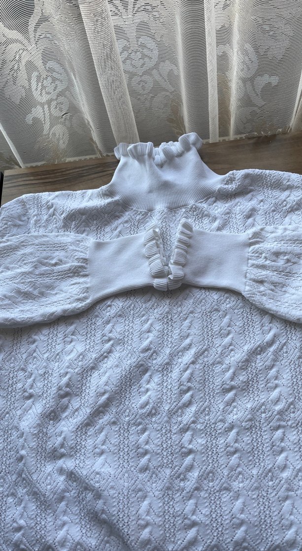 DiLViN Beyaz İşlemeli Kısa Triko kazakla S-M uyumlu esnek - Görsel 2