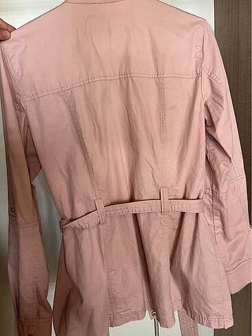 LC Waikiki Toz pembe ceket