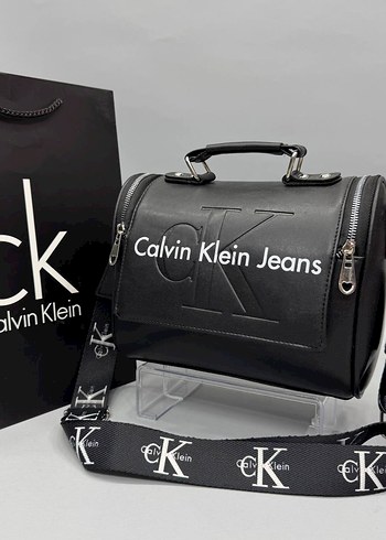 Calvin Klein Calvin Klein Siyah Deri Kadın Çapraz Çanta