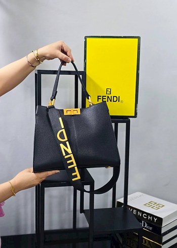 Fendi Fendi Renkli Pembe Deri Kadın Çanta
