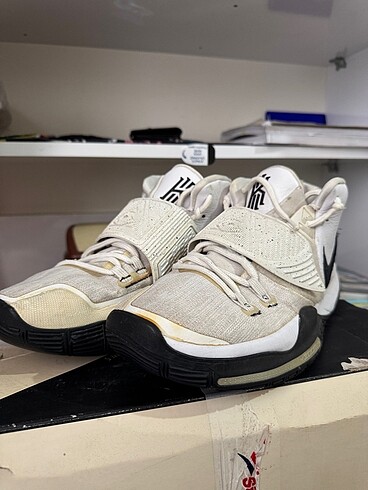 Nike Kyrie 6