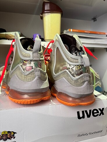 tek ebat Beden Lebron 19