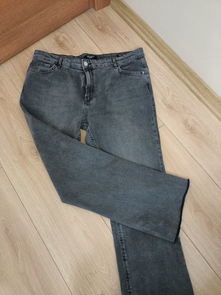 Gri Bol Kesim Kot Pantolon - Görsel 3