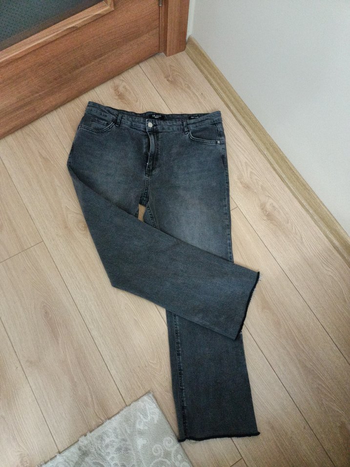 Gri Bol Kesim Kot Pantolon - Görsel 2