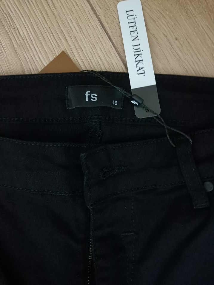 Faik Sönmez marka 46 beden Siyah Kadın denim  Pantolon - Görsel 2