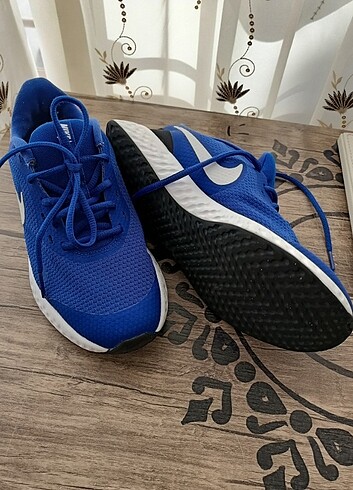 39 Beden mavi Renk Nike orjinal spor ayakkabi