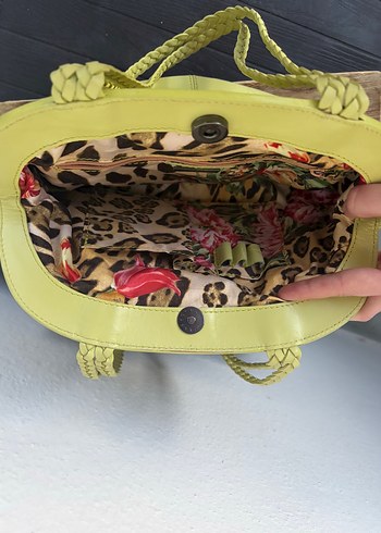 Sarı Nakışlı Deri Kadın Çanta - Görsel 6